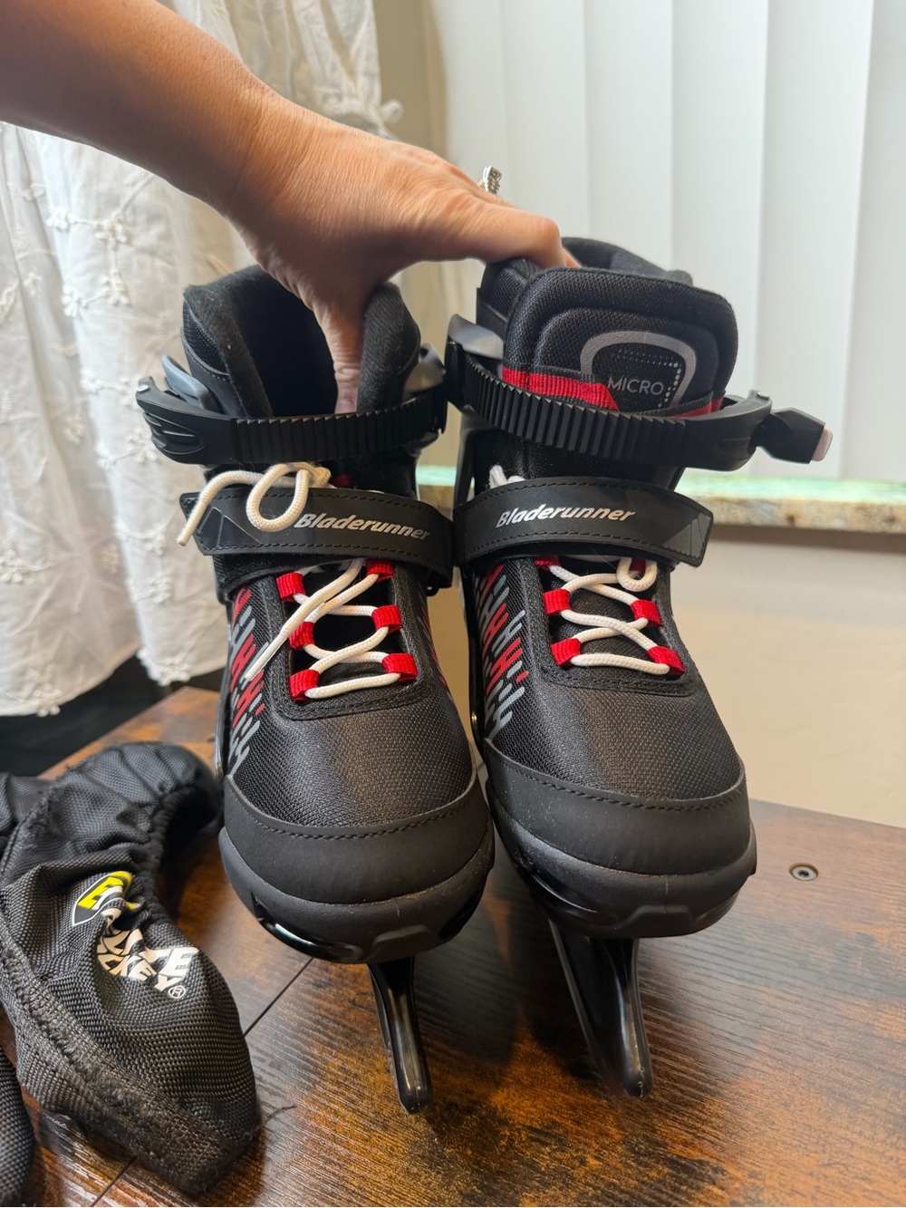 Bladerunner by Rollerblade Micro Adjustable Sizing Ice Skates black red US 5-8